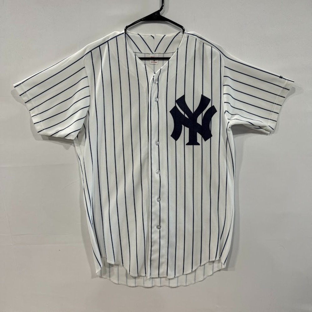 Vintage New York Yankees Jersey Men's M White Pinstripe‎ Wilson MLB  Made In USA